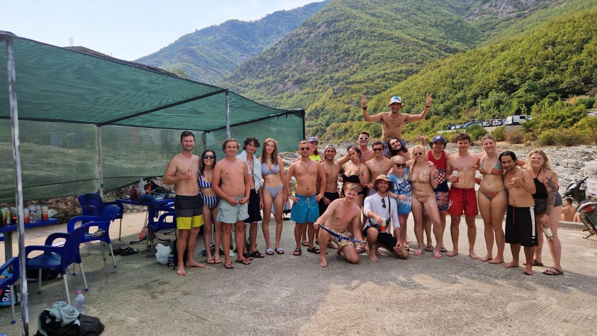 The Galley Party Hostel Shkodër Dış mekan fotoğraf